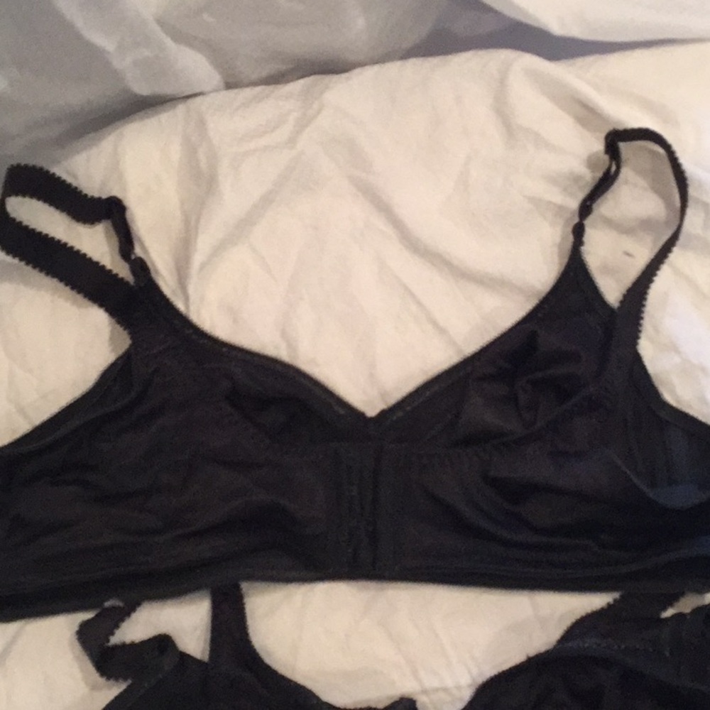 Pair of 42c GUD black bra same style 6756 Bali - Picture 5 of 8